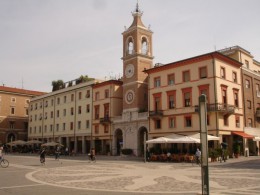 Палаццо Бриоли и Часовая башня. Римини → Архитектура