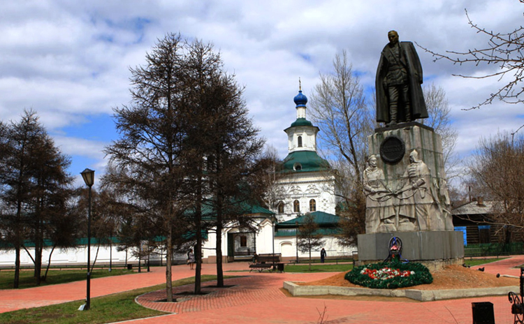 Памятник Колчаку