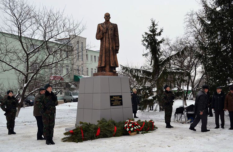 Памятник маршалу П. С. Рыбалко