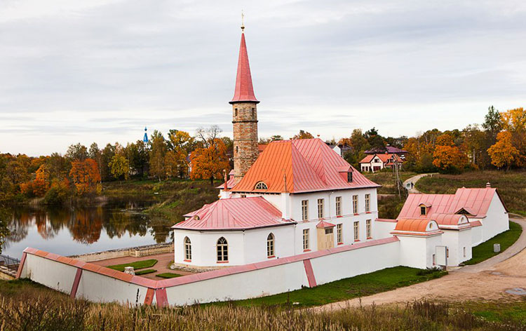 Приоратский замок