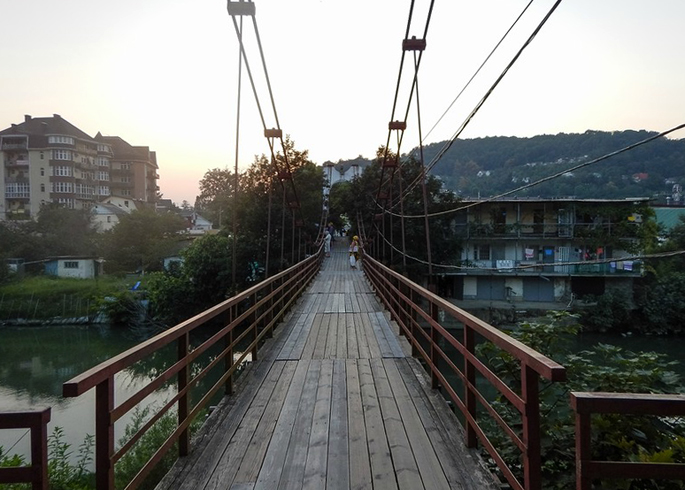 Подвесной мост через реку Дагомыс