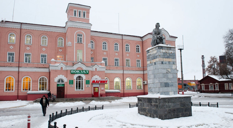 Памятник Максиму Горькому