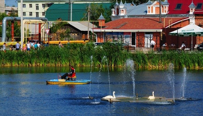 Пруд городского сада