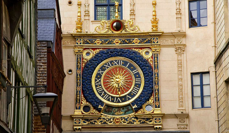 Большие городские часы