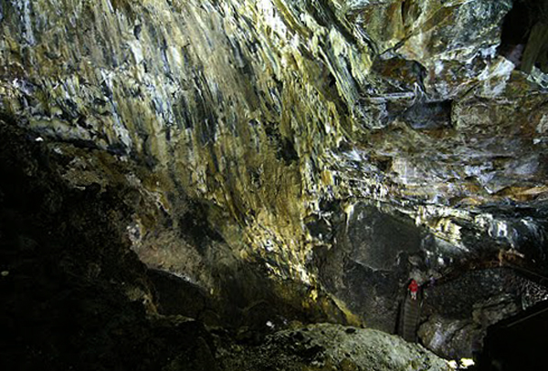 Пещера Алгар ду Карвао
