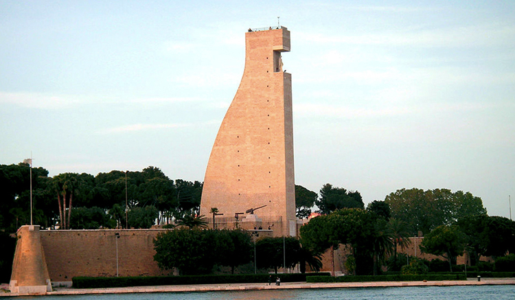 Монумент итальянским морякам