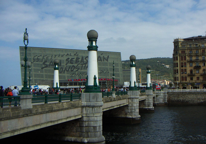 Мост Kursaal