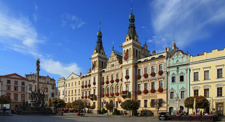 Пернштынская площадь