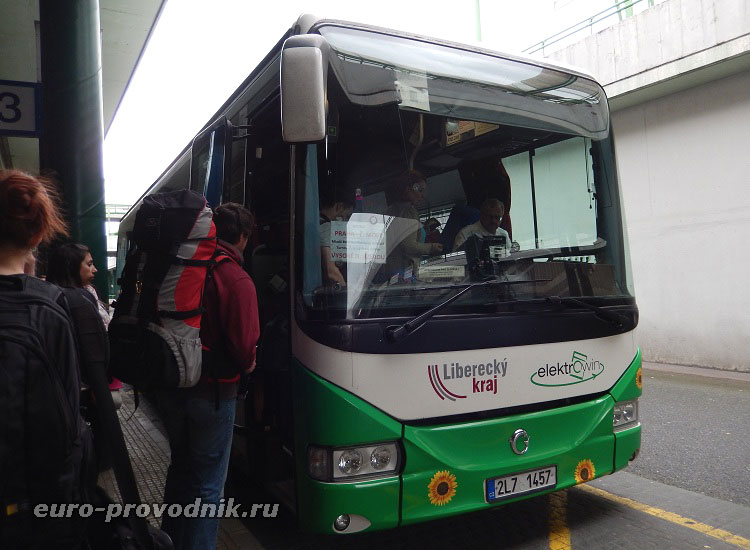 Автобус, следующий в Чешский рай