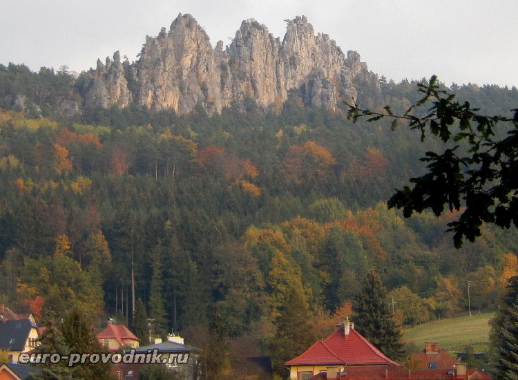 Сухие скалы в географическом парке Чехии