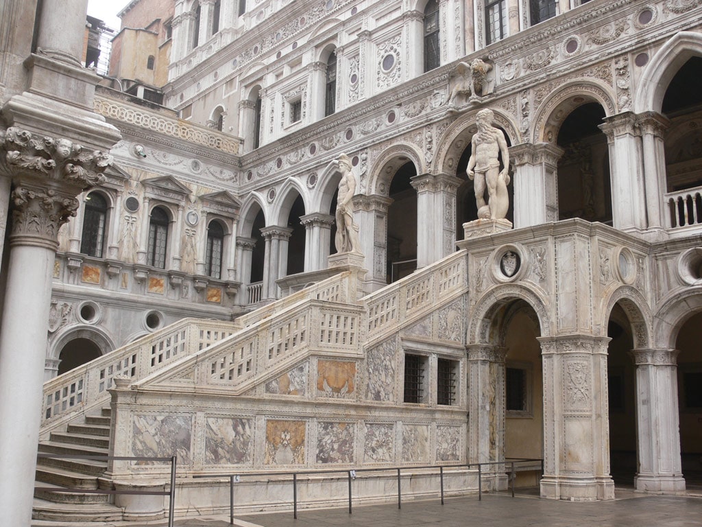 Дворец дожей на площади Сан-Марко, лестница