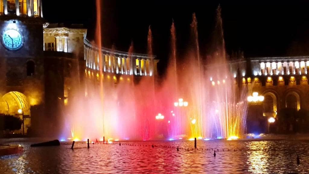 Поющие фонтаны Еревана