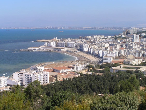 Столица страны Алжир
