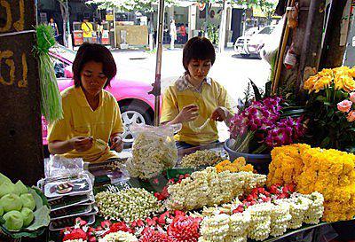 цветы на улицах Бангкока 
