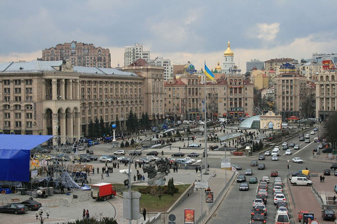Площадь Независимости и улица Крещатик в Киеве