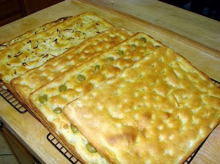 http://www.italia-ru.it/files/focaccia.jpg