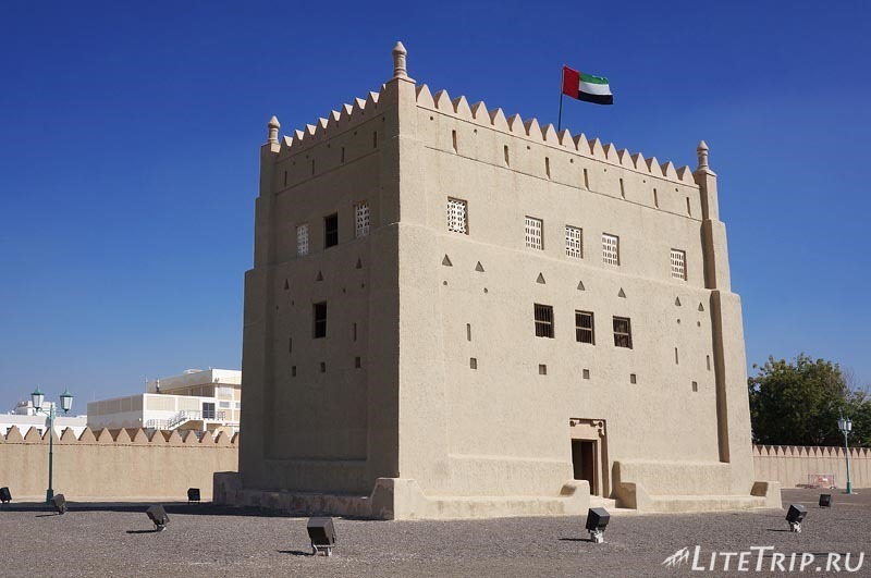 ОАЭ. Аль Айн - крепость.