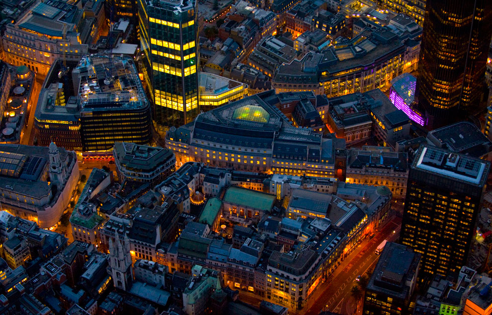 Башня фондовой биржи, Англия, фото