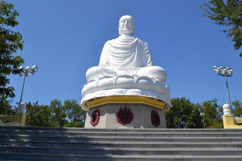 Нячанг пагода Лонг Шон