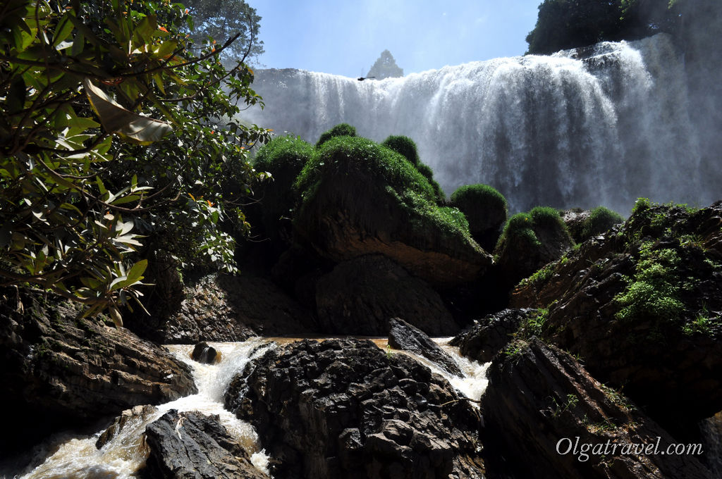 Dalat-elephant-waterfall-12