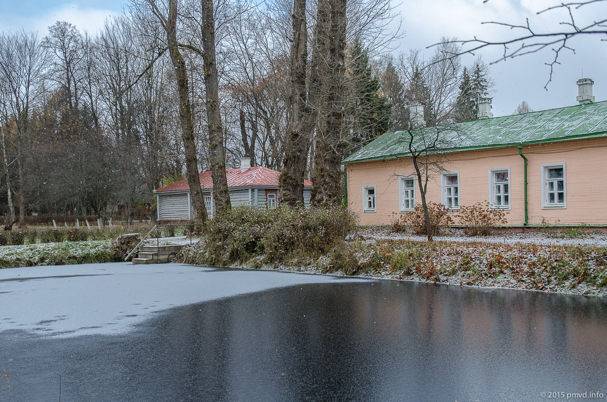 пруд Аквариум в Мелихово