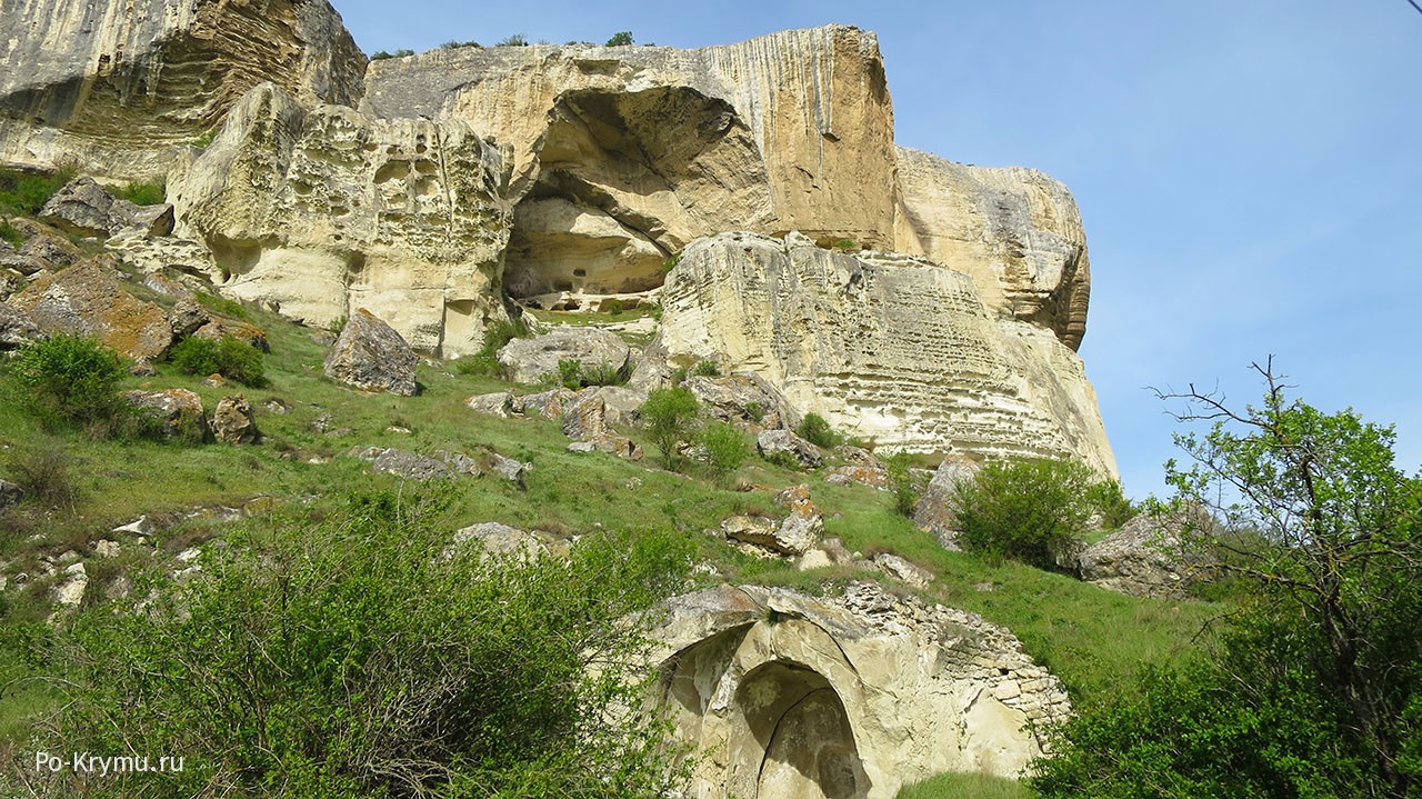 Качи-Кальон - руины пещерного монастыря.