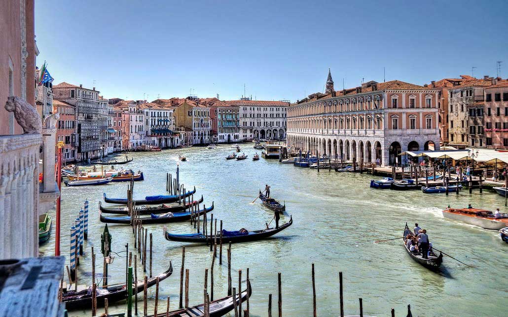 Гранд канал в Венеции