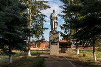 Памятник солдату Великой Отечественной войны. Село Большой Сардек. 2014