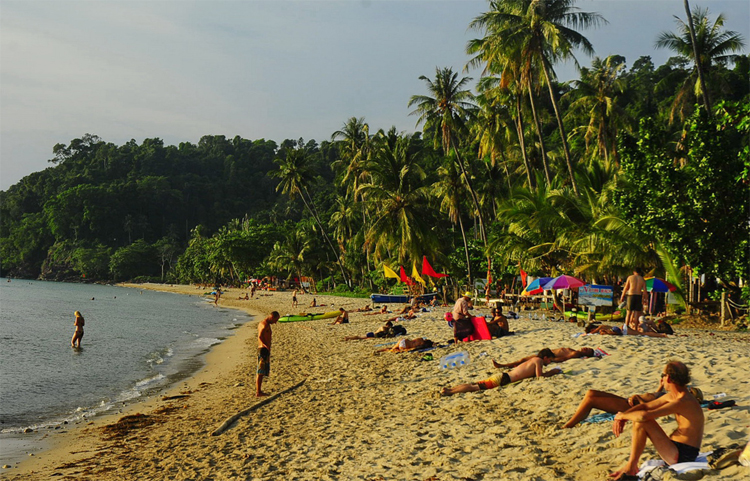 Пляж Хат Та Нам