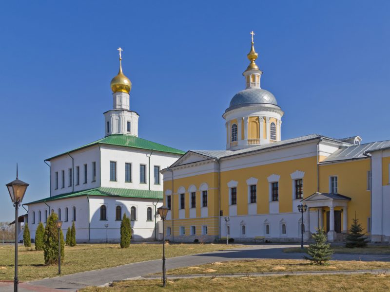 Старо-Голутвин монастырь
