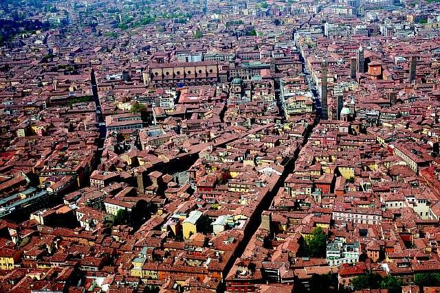 Панорама Болоньи