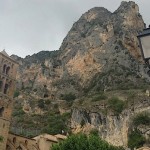 Мутье-Сент-Мари (Moustiers-Sainte-Marie): горная деревушка в Провансе