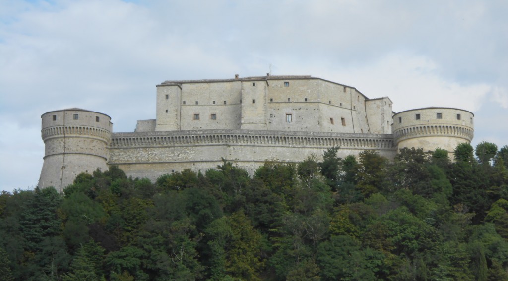 Крепость Сан-Лео - Эмилия-Романья, Италия