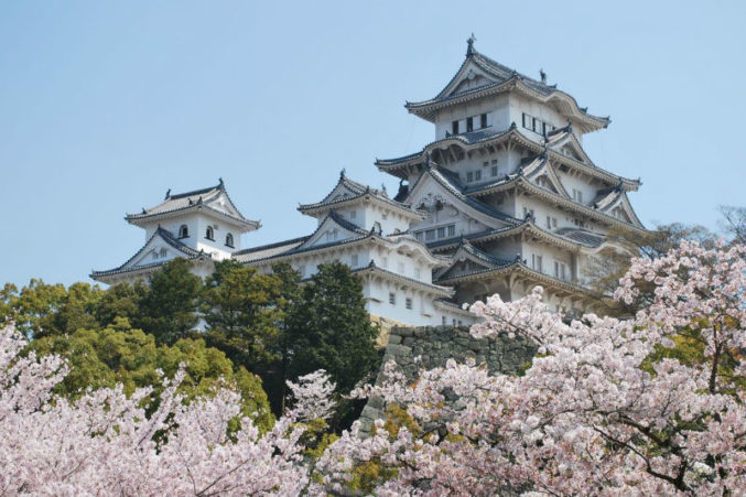 Замок Химэдзи - достопримечательности Японии Woman Planet