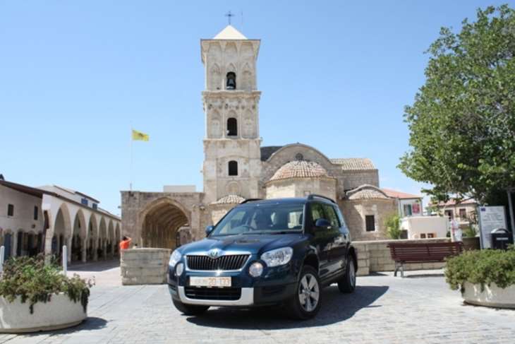 Поездка на машине по Кипру