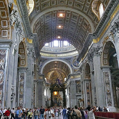 Интерьер собора Святого Петра в Риме 