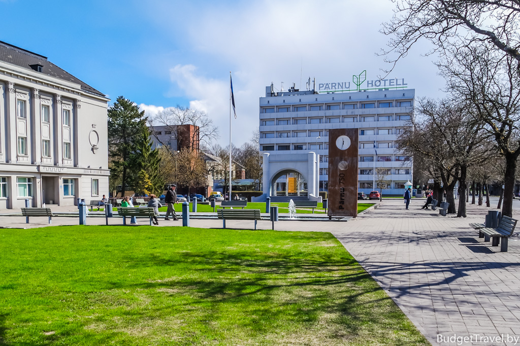 Монумент провозглашения независимости Эстонии - Пярну