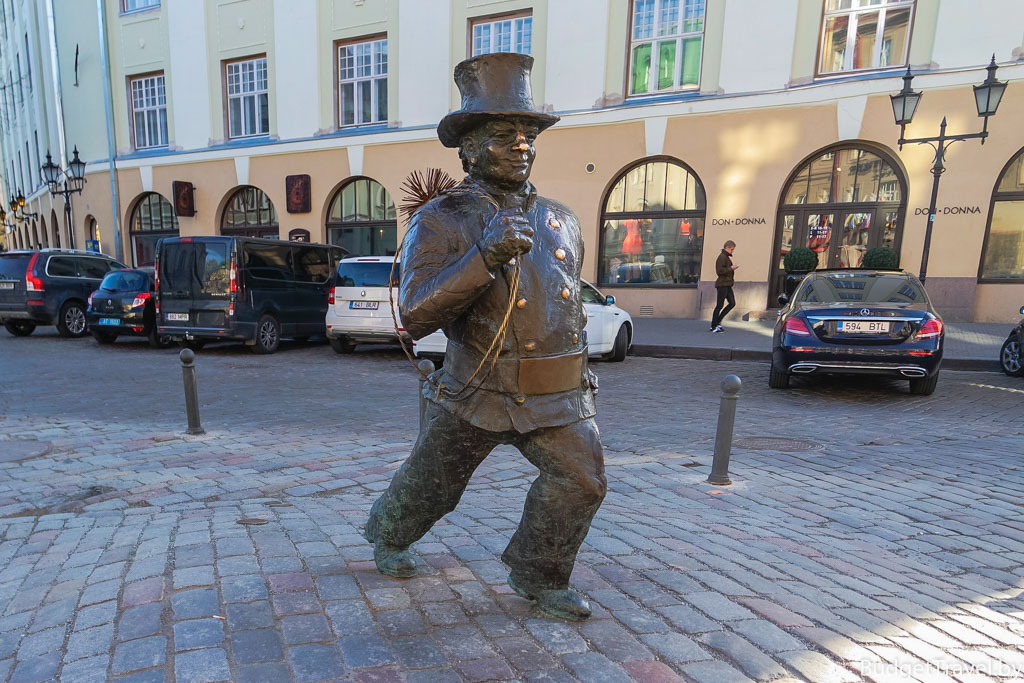 Статуя Трубочиста - Достопримечательности Таллина