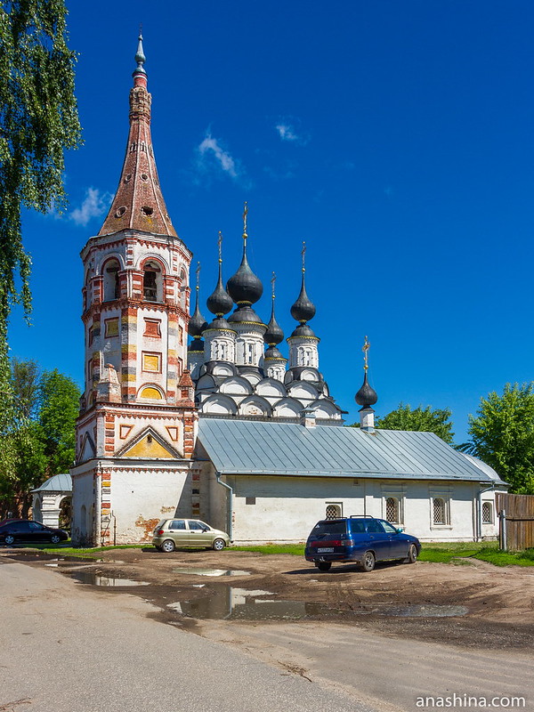 Антипиевская и Лазаревская церкви, Суздаль