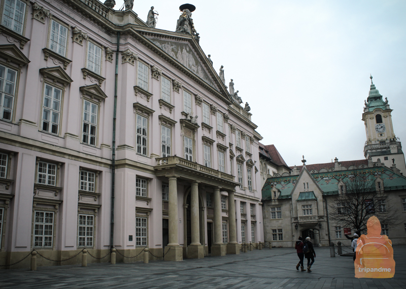 Архиепископский дворец (Братислава)