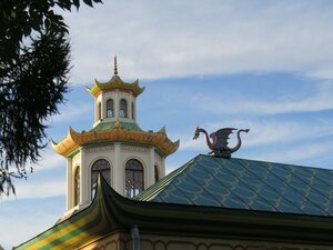Дракон, достопримечательности Александровского парка в Пушкине
