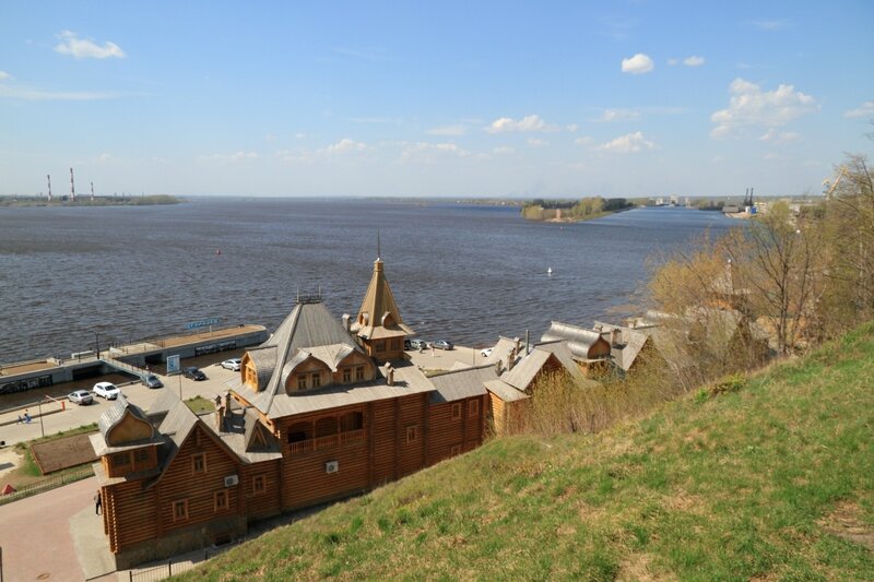 Городец, комплекс "Город мастеров" и Волга