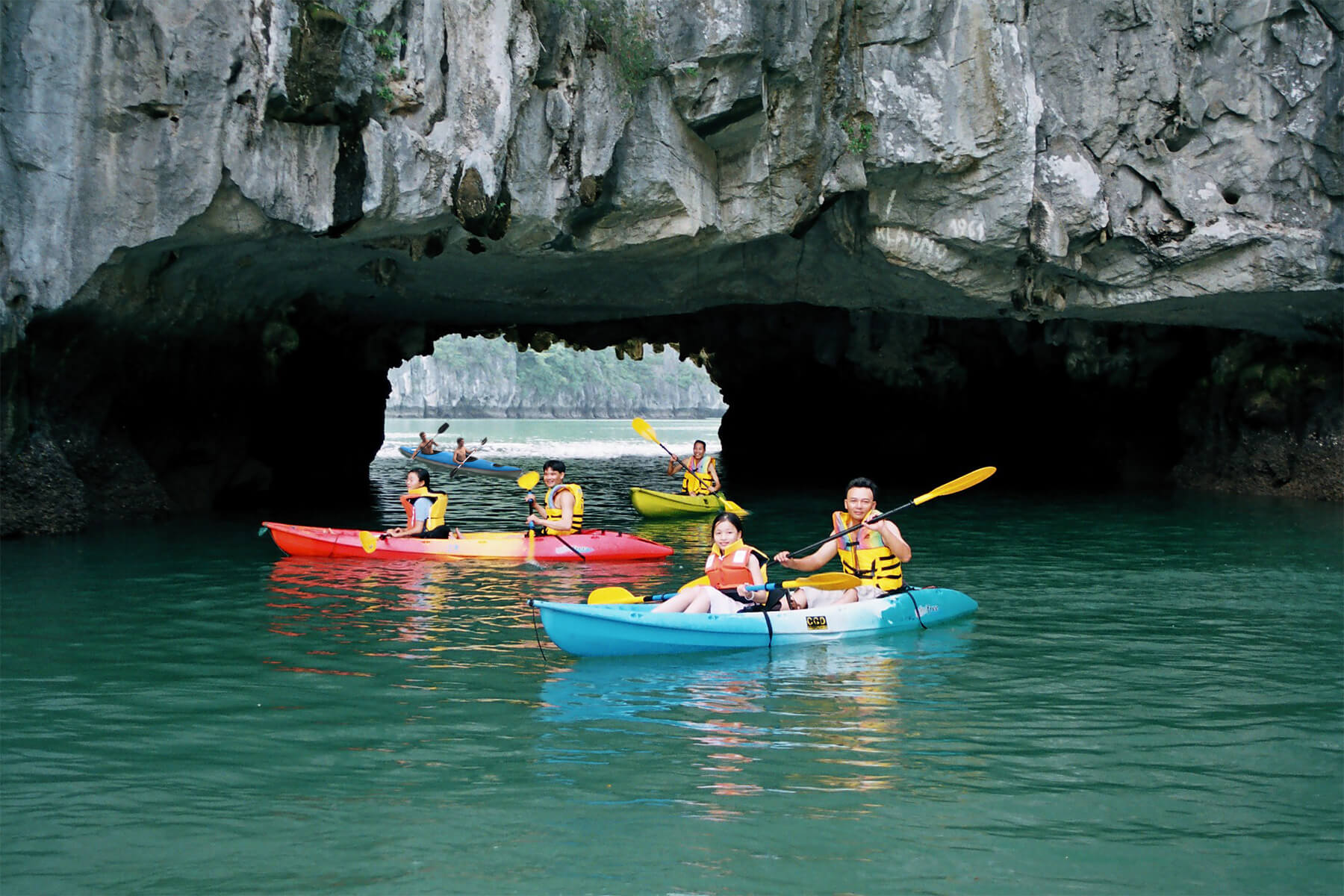 Luon Cave в бухте Халонг