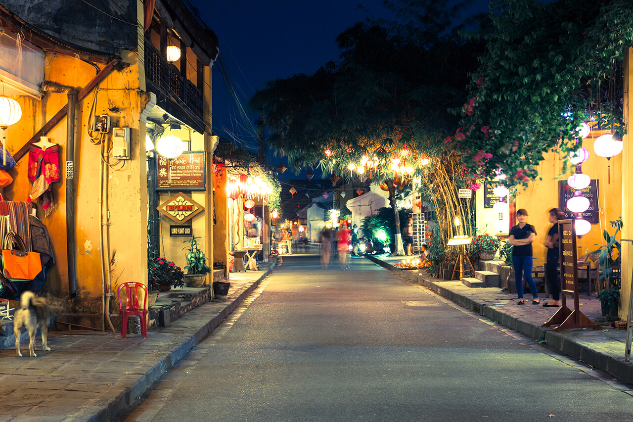 Пешеходная улица в Старом городе Хюэ