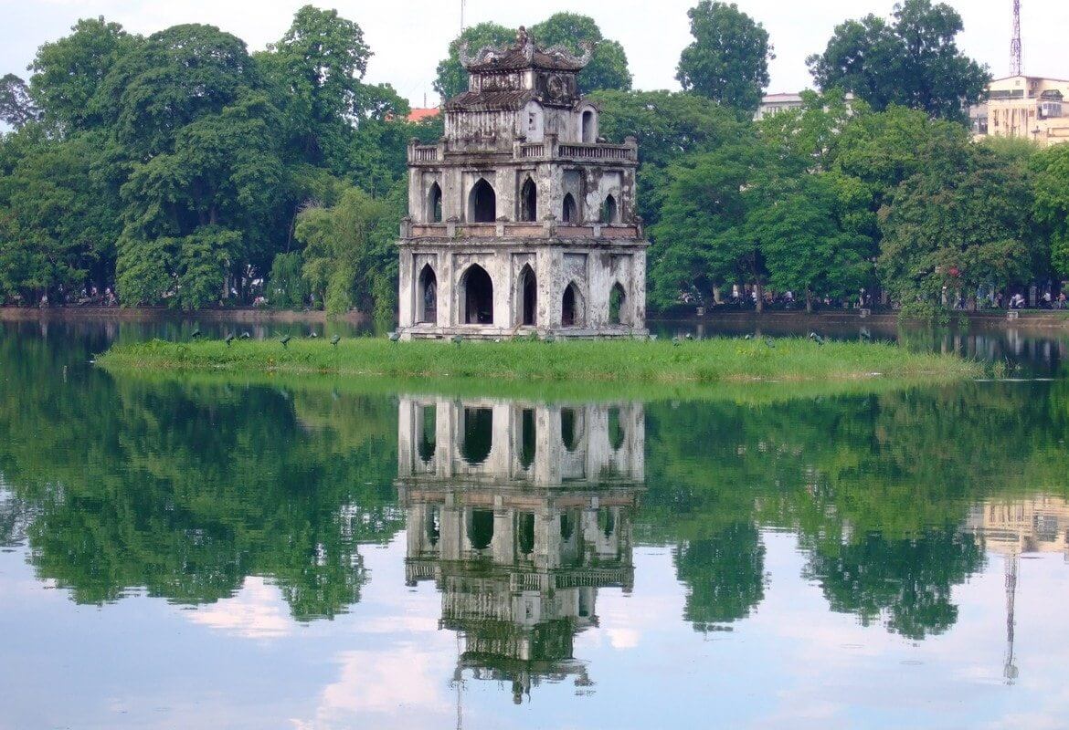 Озеро Hoan Kiem Lake