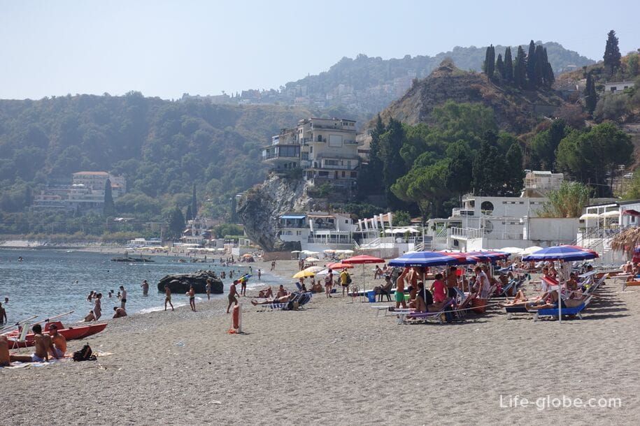 Пляжи вблизи Таормины, Сицилия