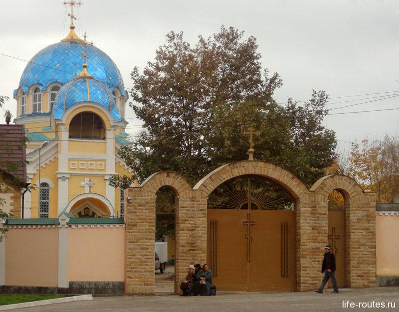 Успенский собор в Кировском районе - единственный православный храм на территории города