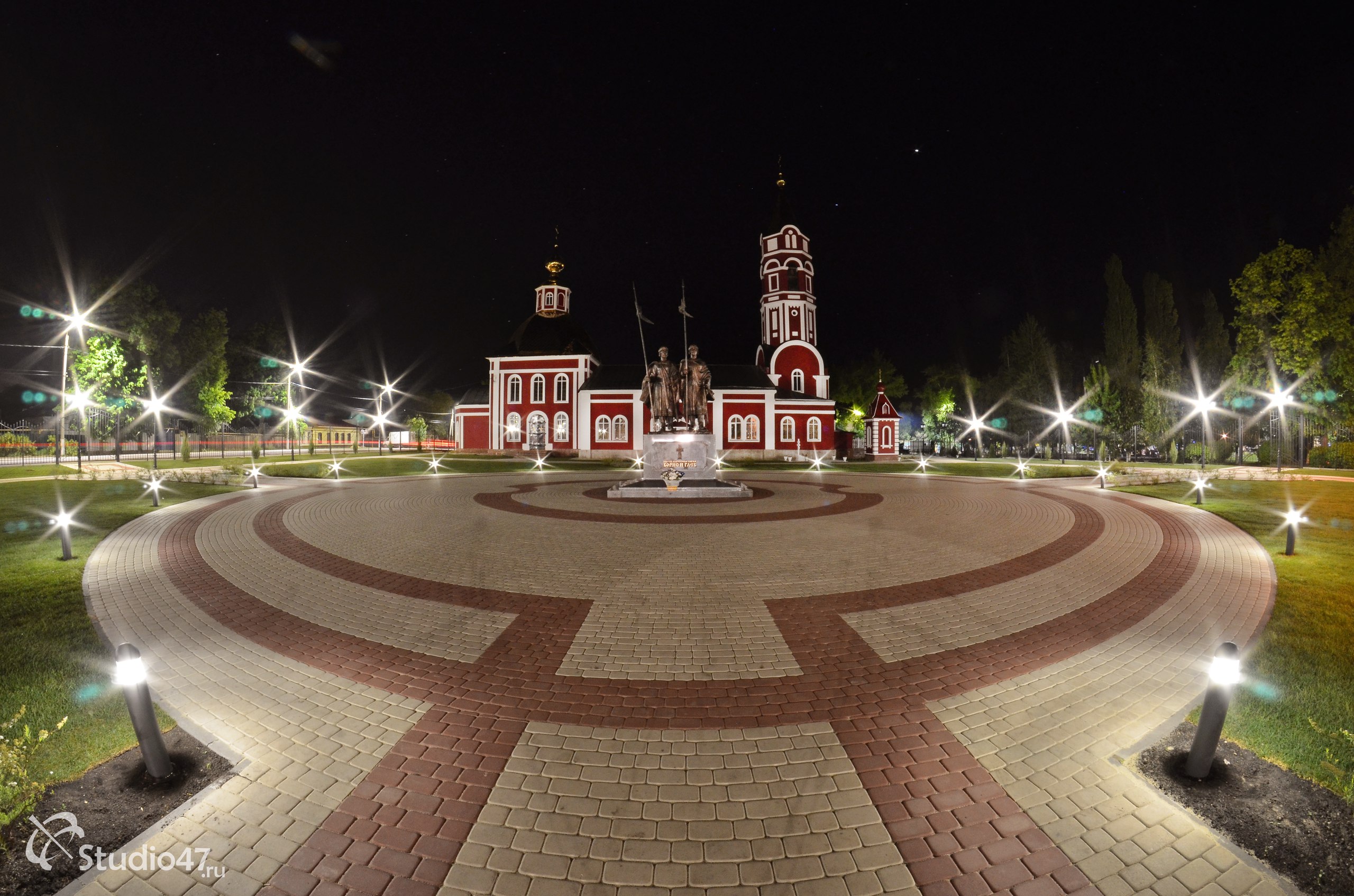 Памятник Борису и Глебу в Борисоглебске