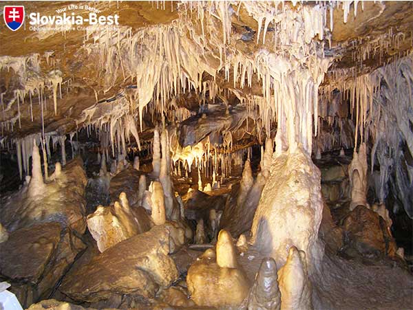 Горные пещеры - достопримечательности Словакии