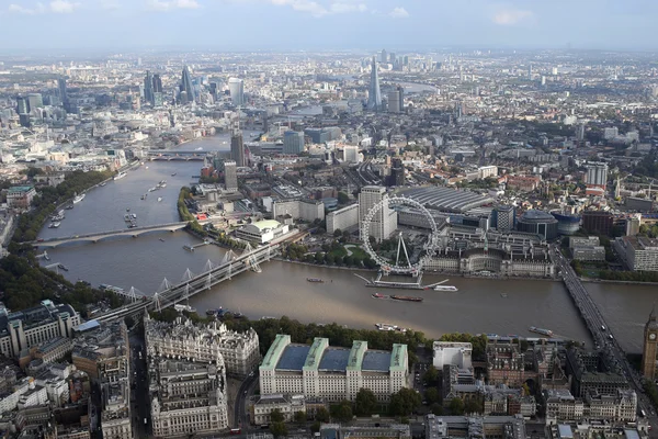 Горизонт города Лондона рассматривает сверху — стоковое фото